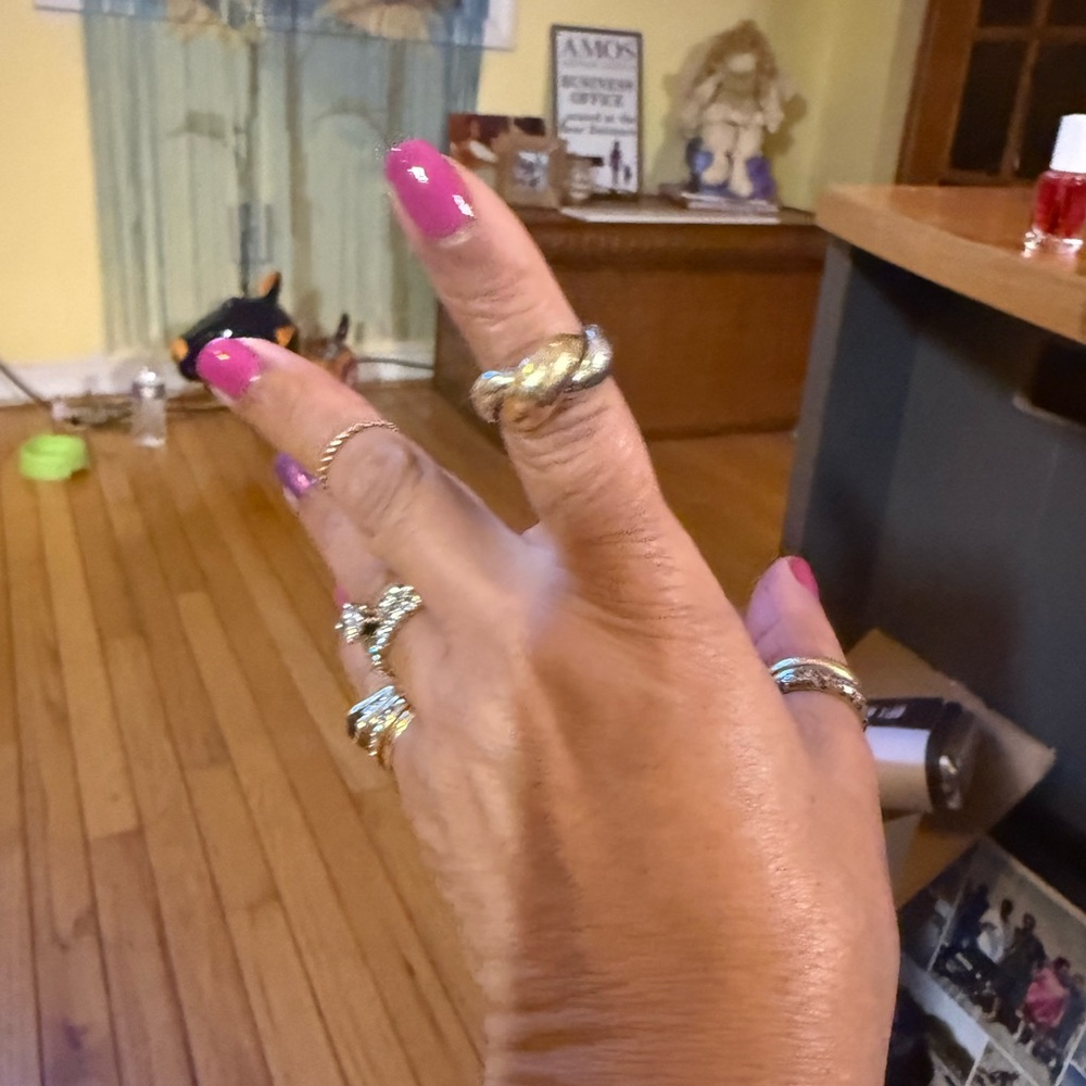 Gold Twisted Knot Ring - Picture 13 of 13
